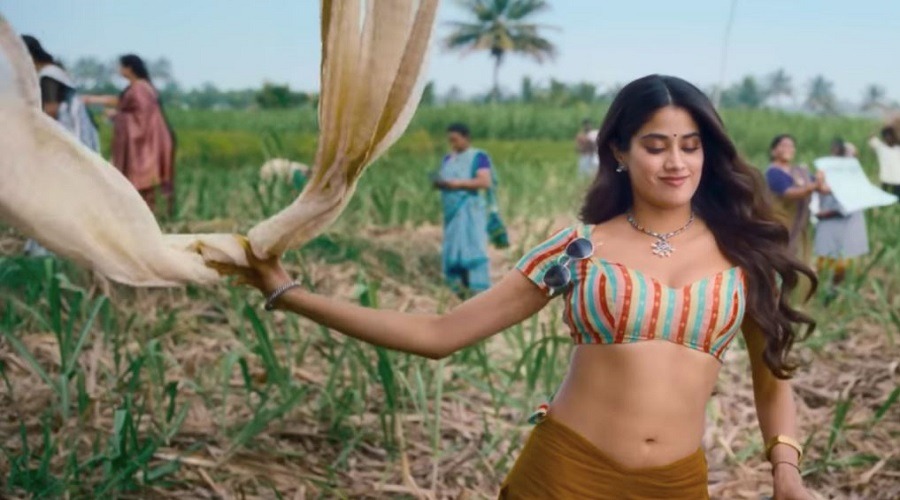 বিতর্কের মুখে ‘পেদ্দি’ থেকে মোছা হলো আবেদনময়ী দৃশ্য