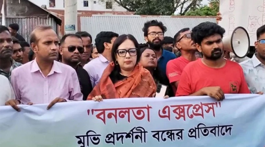 শিশু ধর্ষণ ঠেকাতে না পারা রাষ্ট্র সিনেমা প্রদর্শন বন্ধে মদদ দেয় কীভাবে-প্রশ্ন রুমিনের