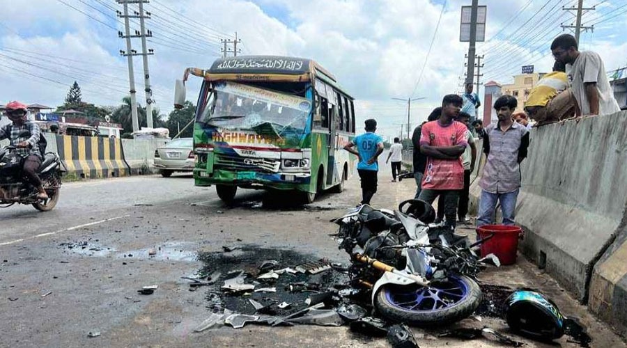 dhaka-aricha-highway-crash-two-students-killed_6a6457c176456-1784960961