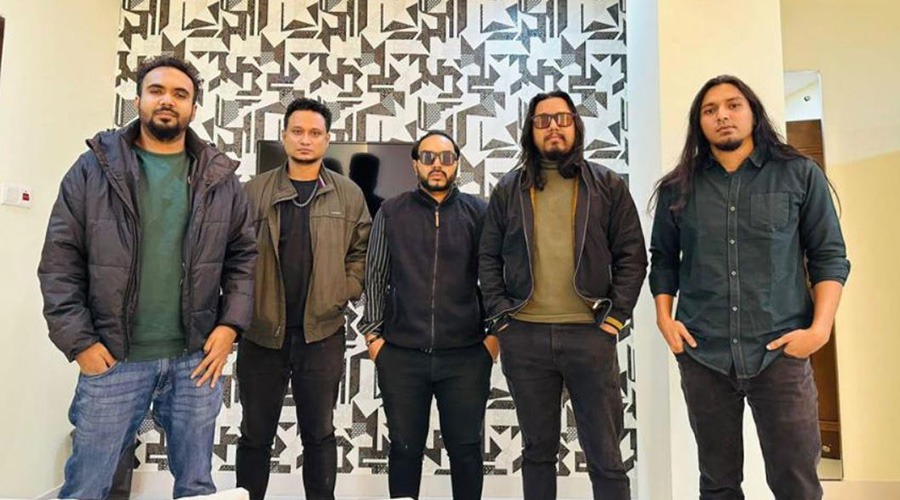 দৃষ্টিহীন তরুণের পাশে দাঁড়ালো ‘অ্যাশেজ’