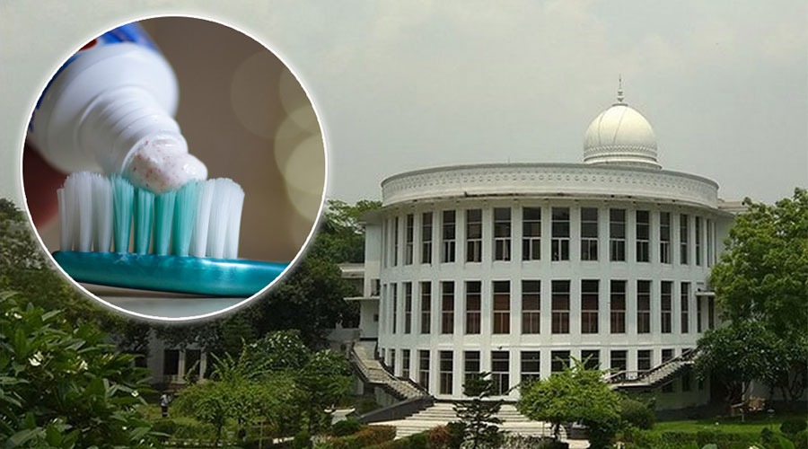 ৩৪টি টুথপেস্টের মধ্যে ২৬টিতে মাইক্রোপ্লাস্টিক: তদন্ত চেয়ে হাইকোর্টে রিট