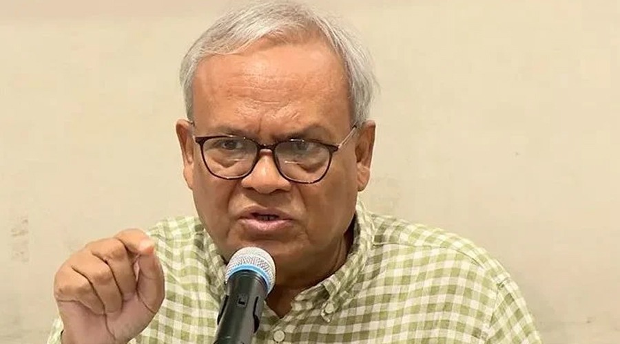 বিভাজন চলতে থাকলে শেখ হাসিনা প্যারাসুটে দেশে নামার চেষ্টা করবেন: রিজভী