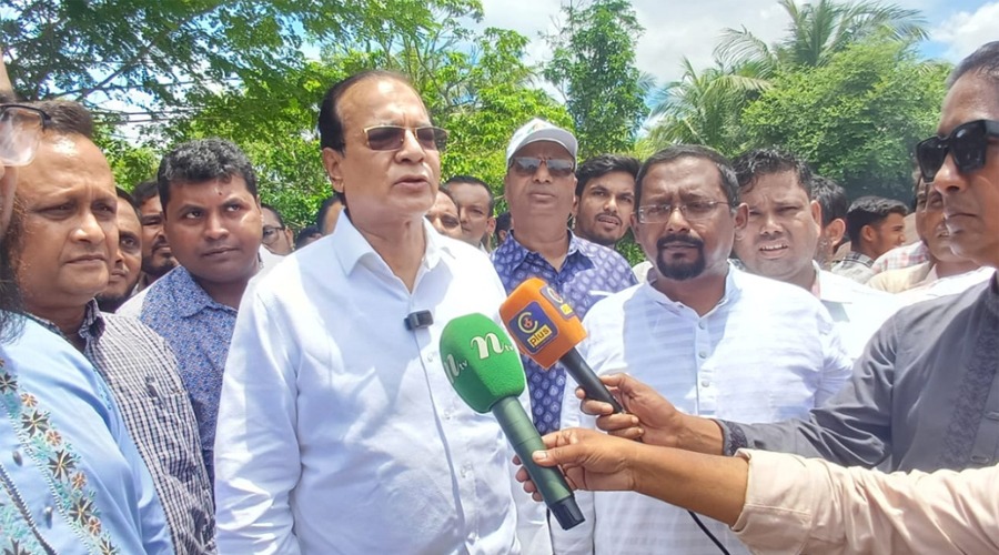 বাঁশখালীকে বন্যামুক্ত করতে সব ধরনের পদক্ষেপ নেওয়া হবে: ত্রাণমন্ত্রী