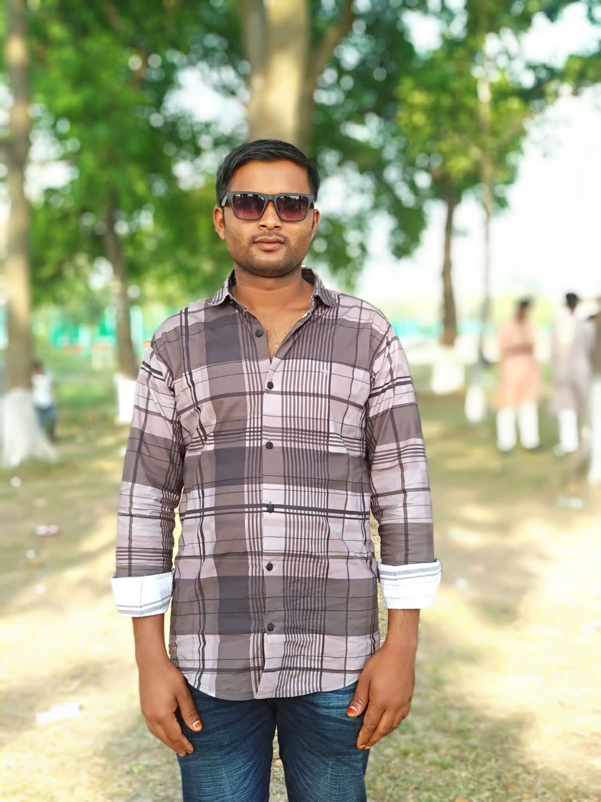 সাপাহারে আমবাগান থেকে গ্রাম পুলিশের ঝুলন্ত মরদেহ উদ্ধার