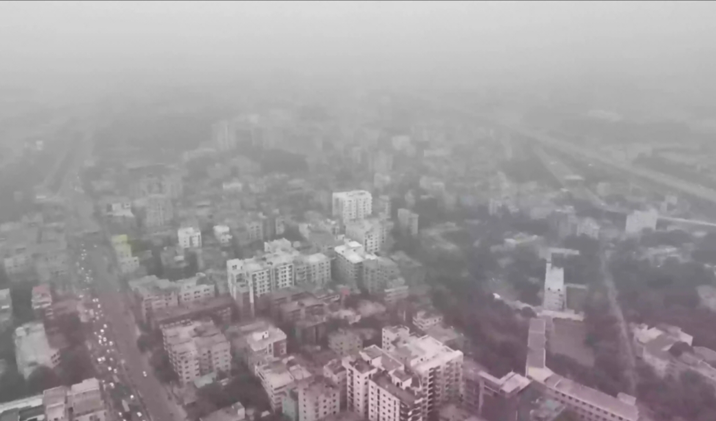 দূষিত বায়ুর শহরের বিশ্বতালিকায় আজ ঢাকার অবস্থান ৪র্থ