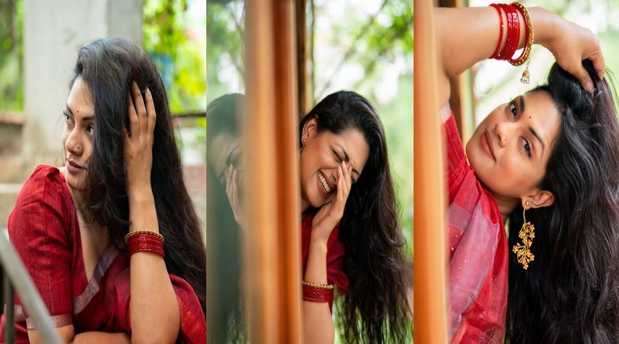 মিষ্টি হাসিতে ভক্তদের নজর কাড়লেন তিশা