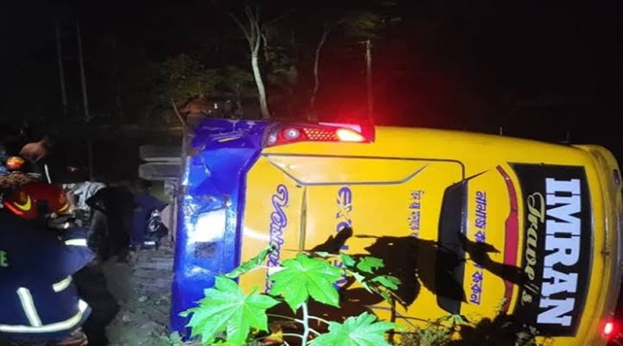 পটুয়াখালী-কুয়াকাটা মহাসড়কে বাসের ধাক্কায় অটোরিকশার ৪ যাত্রী নিহত