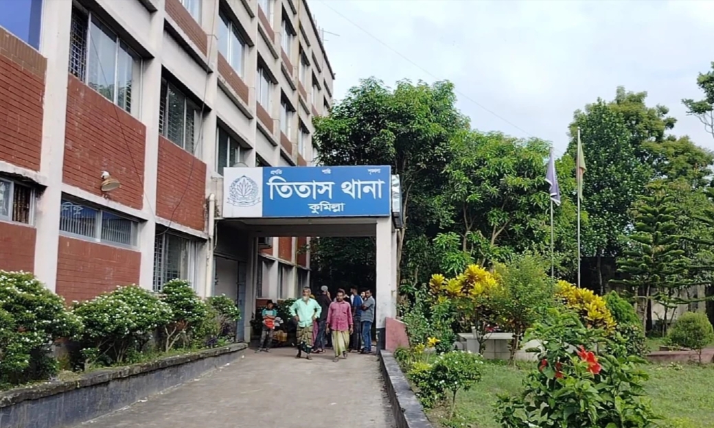 ‘টাকা চাওয়া নিয়ে ঝগড়ার’ একপর্যায়ে বাবার মৃত্যু, ছেলে আটক