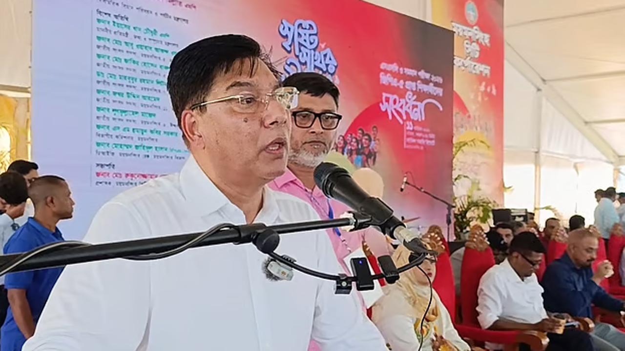 দেশে ২০০টির বেশি উড়োজাহাজ চান বিমানমন্ত্রী, ৩৫টি কেনার উদ্যোগ