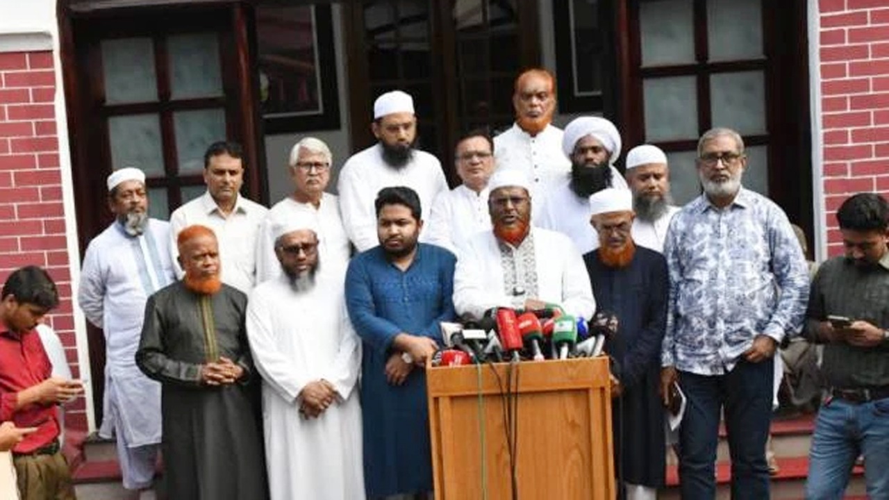 আগামী ৩১ অক্টোবর খুলনা-কুষ্টিয়া অভিমুখে ১১ দলীয় ঐক্যের লংমার্চ