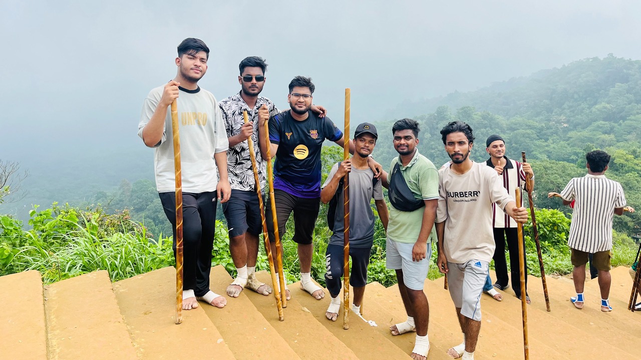 এক যাত্রায় তিন প্রকৃতির রূপ: পাহাড়-ঝর্ণা-সাগর জয়