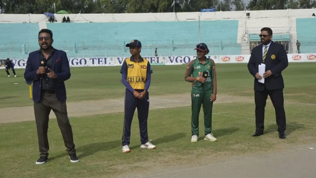 শ্রীলঙ্কা জিতে ত্রিদেশীয় সিরিজের শিরোপা