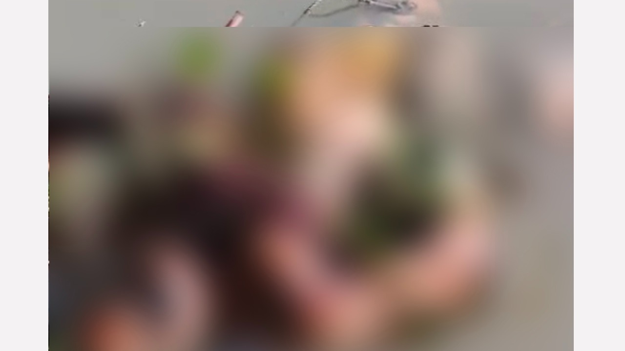 বাউফলে খালে ভাসছিল হাত-পা বাঁধা লাশ, শরীরে পেঁচানো ছিল ১৬টি ইট
