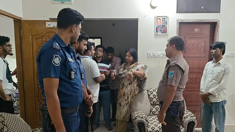 পূজার ছুটিতে বাড়ি গিয়ে সর্বস্বান্ত সুখন চৌধুরী: খোয়া গেল ৫০ লাখ টাকা ও ৮ ভরি স্বর্ণ