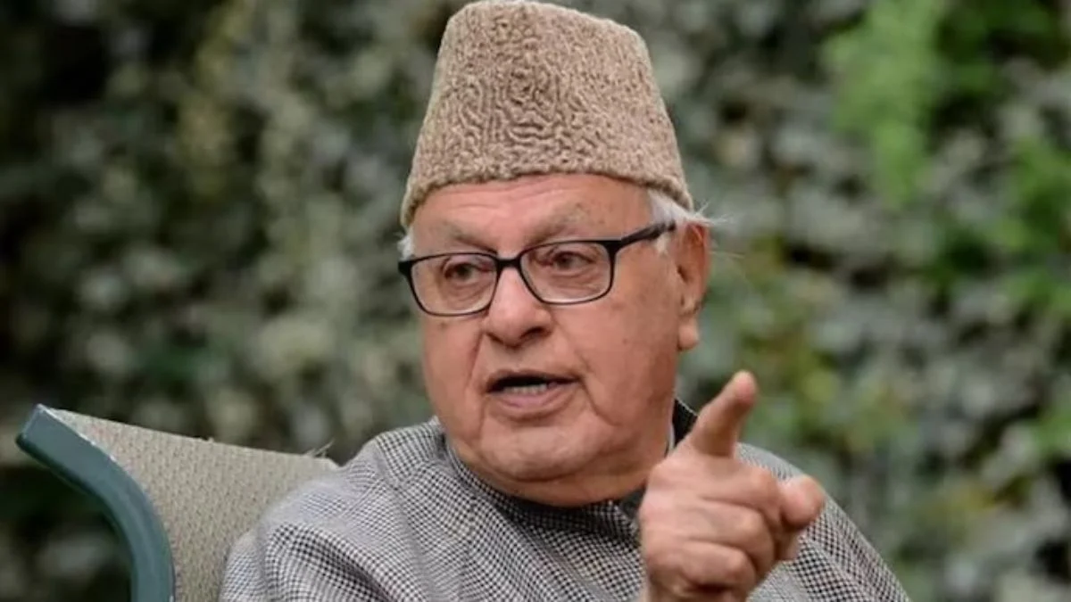 পাকিস্তান কাশ্মীরিদের রক্ষা করছে, ফারুক আবদুল্লাহর এমন মন্তব্যকে দেশদ্রোহ বলছে বিজেপি