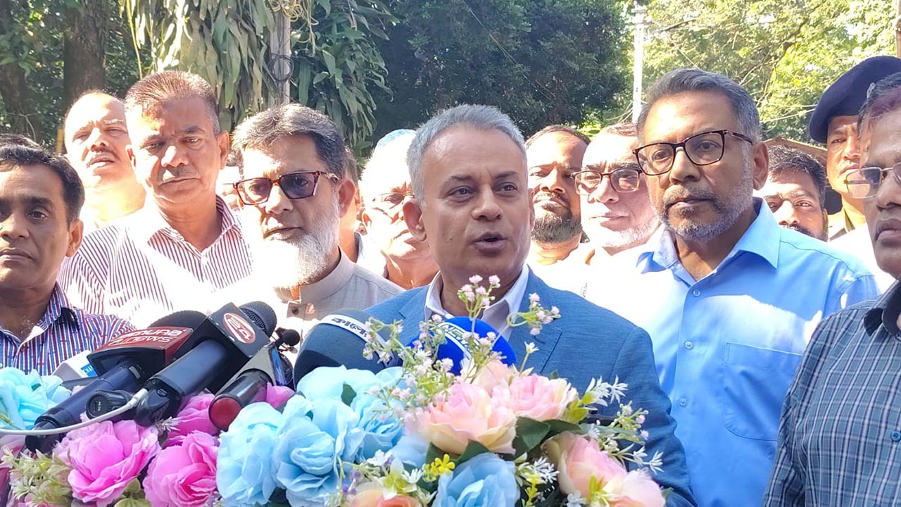 রেলওয়ের দখল হওয়া জমি উদ্ধার করা হবে: রেলমন্ত্রী